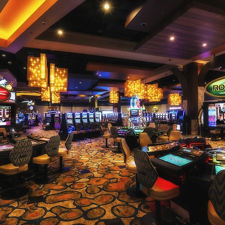 Twin Arrows Navajo Casino Resort سارية العلم المظهر الخارجي الصورة