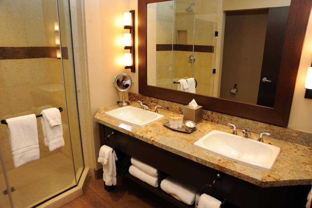 Twin Arrows Navajo Casino Resort سارية العلم الغرفة الصورة